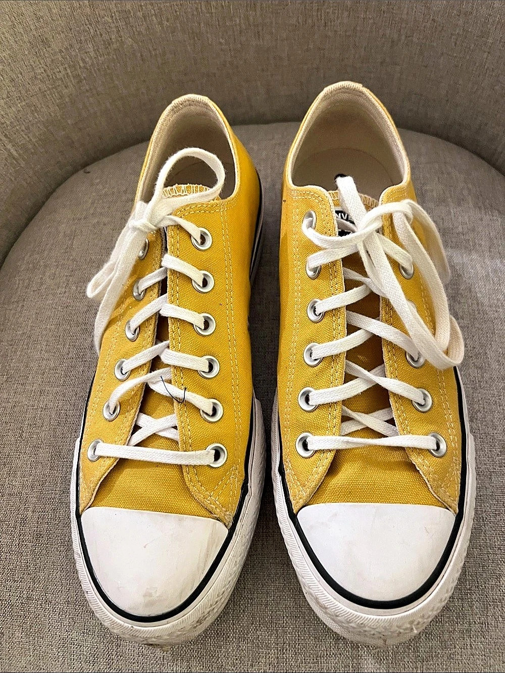 Converse Chuck Taylor All Star Yellow & White Sneakers